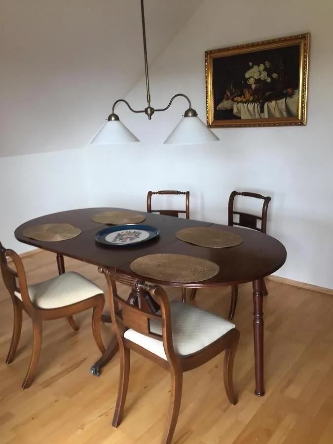 Stillvoll Wohnen Mit Fahrradweg Zum Festspielhaus Heinersreuth Apartment
