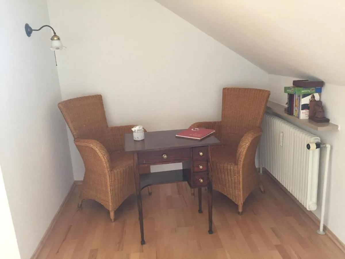 Stillvoll Wohnen Mit Fahrradweg Zum Festspielhaus Heinersreuth Apartment